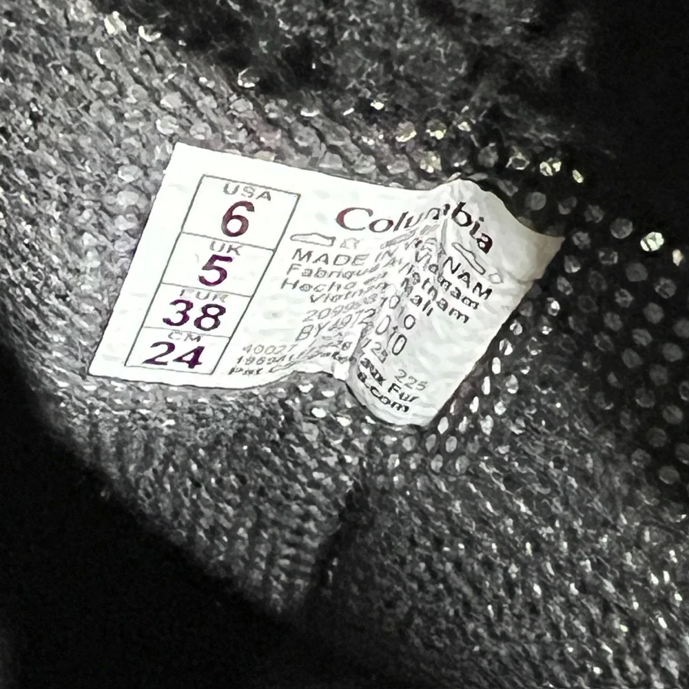 NIB Columbia Kids 6 Bugaboot Celsius‎ Black Waterproof 400g Insulated Snow Boots